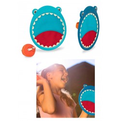 NEW B. toys – Catch & Toss Game – Critter Catchers: Finley the Shark – 2 Shark Paddles & Fabric Ball – Active Toys for Kids – Outdoor Play Set – 3+ Years
