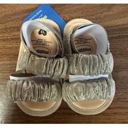 NEW SIZE KIDS 12-18M GOLD SANDALS